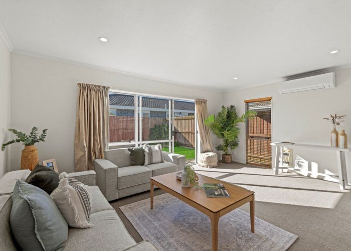  at 2/78 Inwoods Road, Parklands, Christchurch City, Canterbury