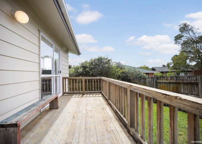  at 5/103 Hutchinson Avenue, New Lynn, Waitakere City, Auckland