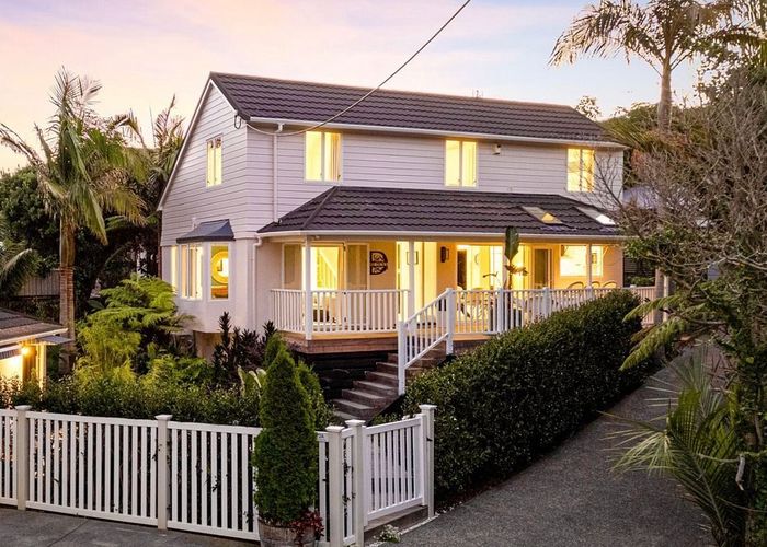  at 2A Heathcote Road, Castor Bay, North Shore City, Auckland