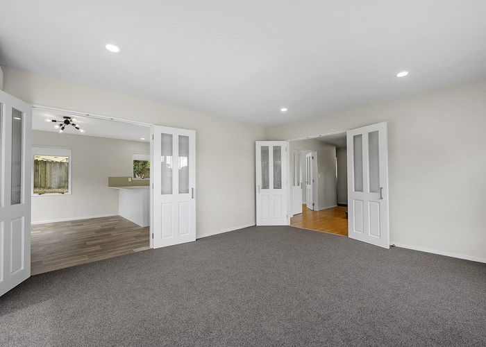  at 27 Calypso Way, Unsworth Heights, North Shore City, Auckland