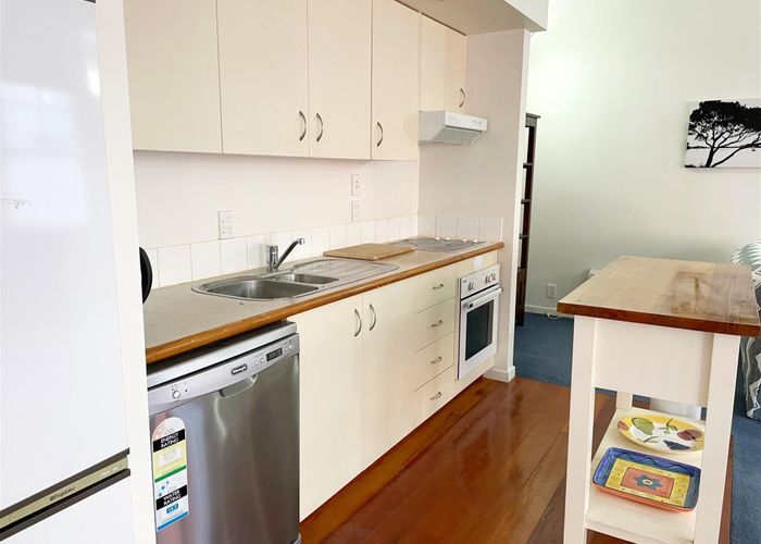  at 3/20 Hopper Street, Mount Cook, Wellington