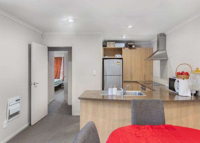  at 6H Jones Crescent, Melville, Hamilton