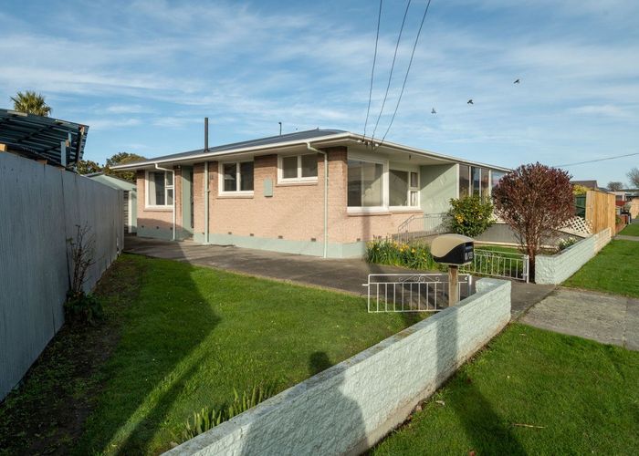  at 46 Athelstan Street, Spreydon, Christchurch City, Canterbury