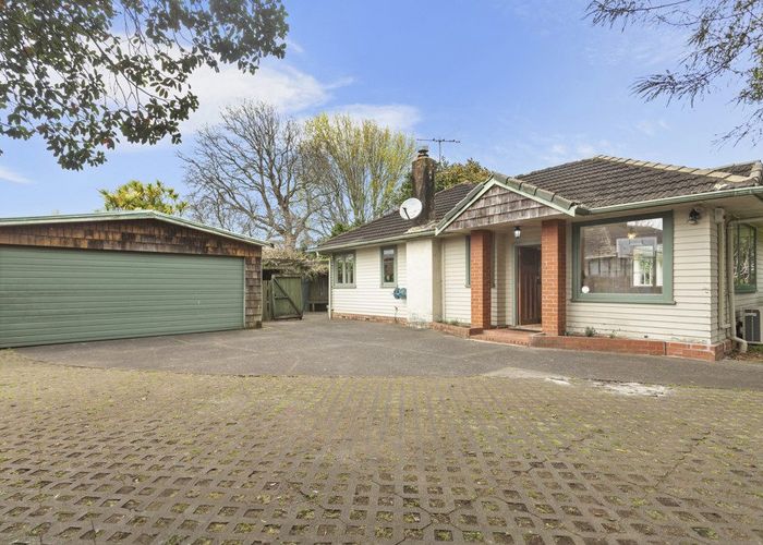  at 17 Kervil Avenue, Te Atatu Peninsula, Waitakere City, Auckland