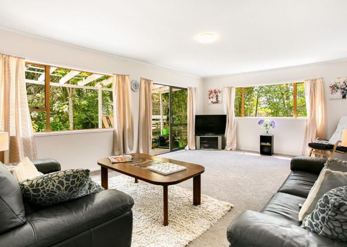  at 14 John Downs Drive, Browns Bay, North Shore City, Auckland