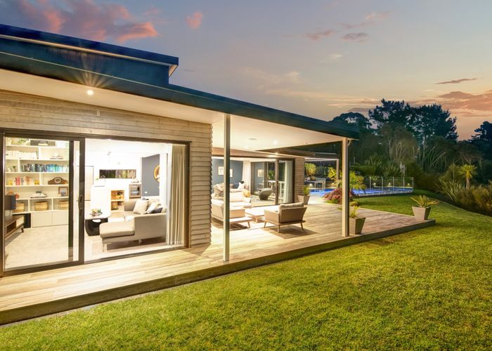  at 5 Woodridge Drive, Stanmore Bay, Whangaparaoa
