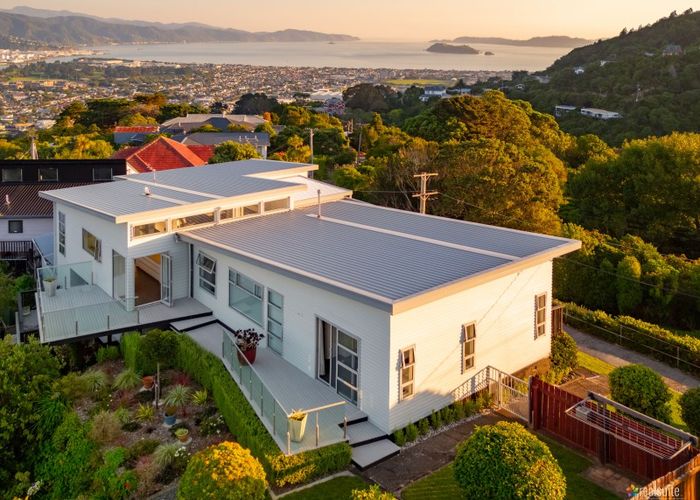  at 37 Pekanga Road, Normandale, Lower Hutt
