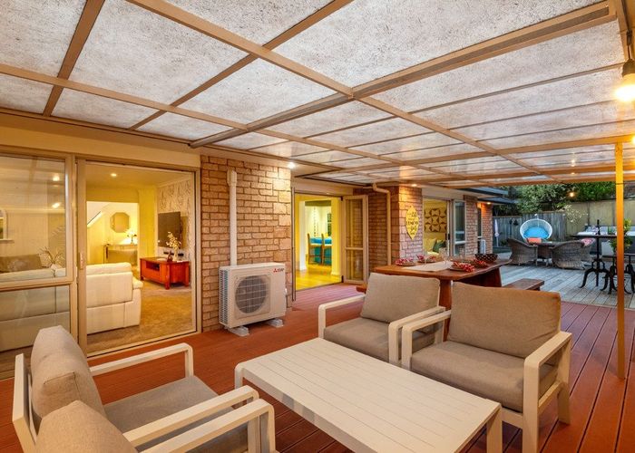  at 12 English Oak Drive, Schnapper Rock, North Shore City, Auckland