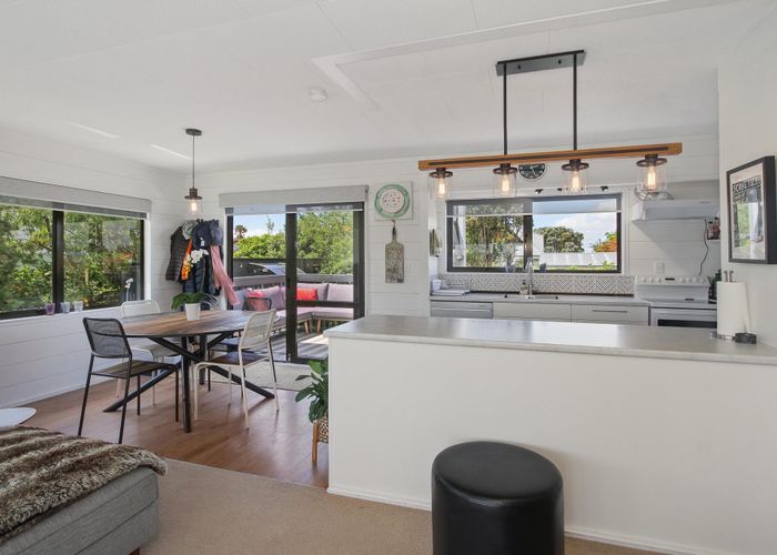 For sale 3 Stella Drive, Clarks Beach, Franklin, Auckland homes.co.nz