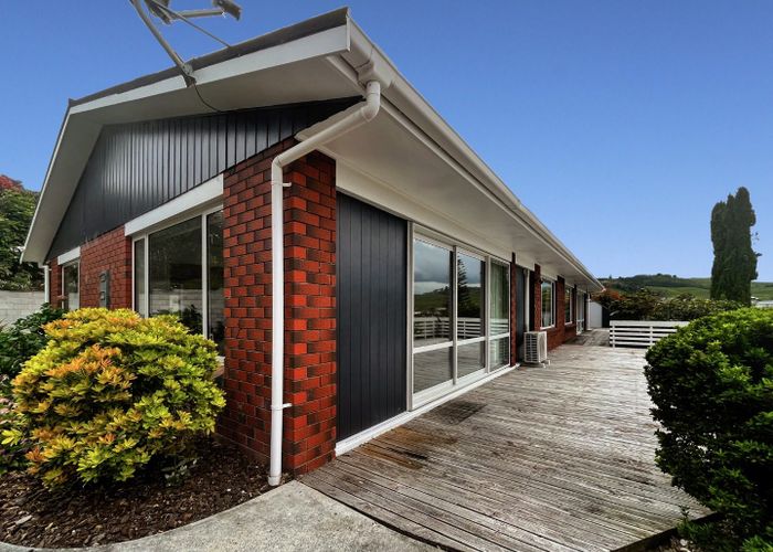  at 2/13 Scenic Heights, Acacia Bay, Taupō