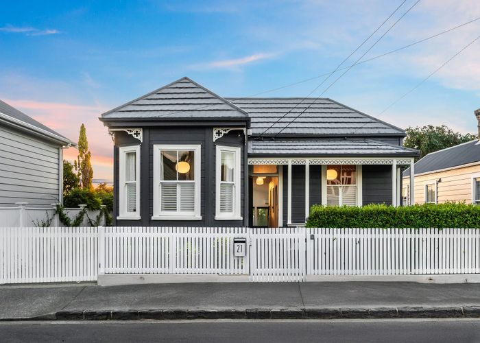  at 21 Leamington Road, Mount Eden, Auckland City, Auckland