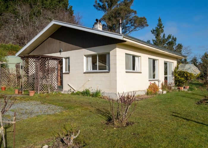  at 20 Gualter Road, Kakahu