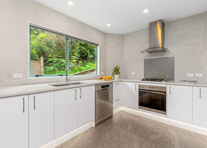  at 1/992 East Coast Road, Northcross, Auckland