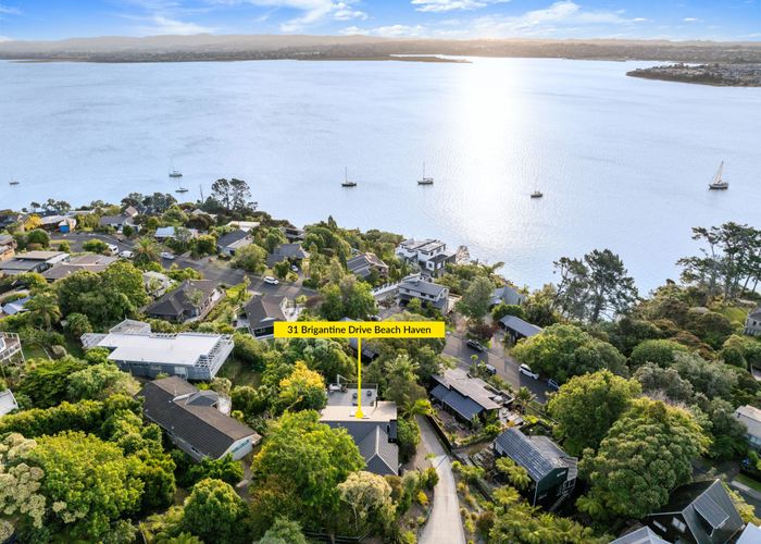  at 31 Brigantine Drive, Beach Haven, North Shore City, Auckland