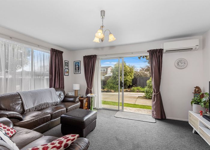  at 873A Beach Road, Waiake, Auckland