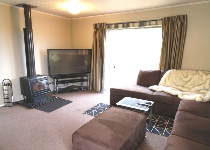  at 2 Rata Street, Tokomaru