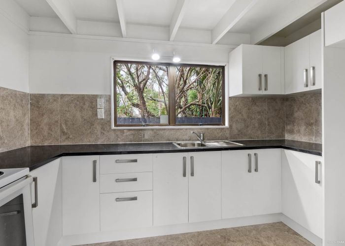  at 10A Fergusson Avenue, Sandringham, Auckland