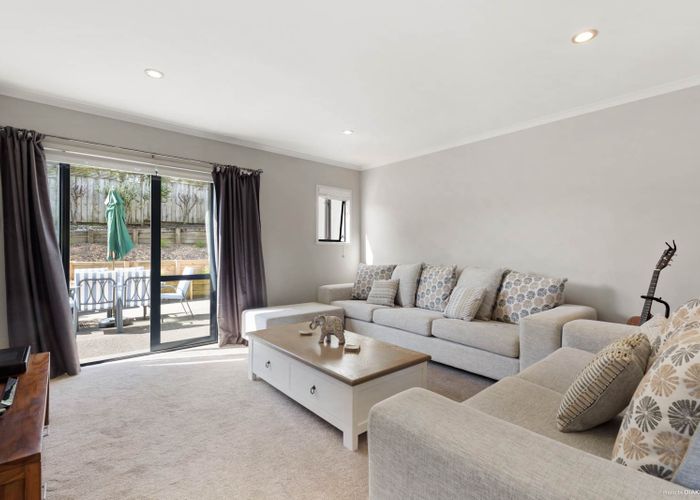  at 23 Candlestick Place, Oteha, Auckland