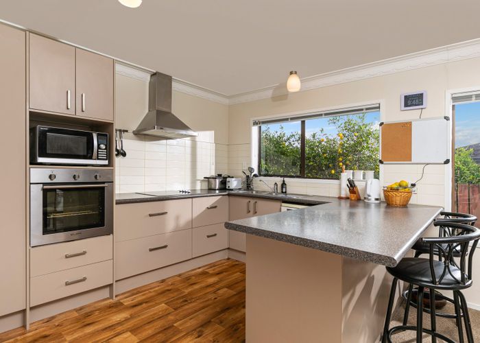  at 4/66 Rathgar Road, Henderson, Waitakere City, Auckland