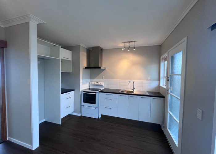  at 2/8 Counsel Terrace, Mount Albert, Auckland City, Auckland