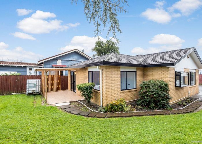  at 21a Astley Avenue, New Lynn, Waitakere City, Auckland