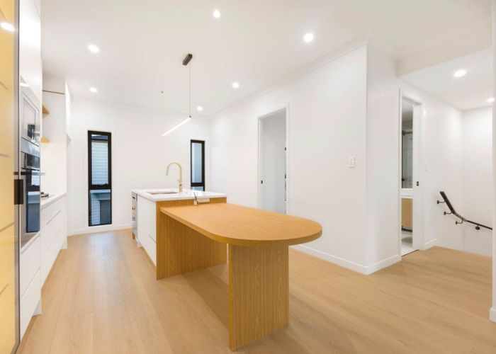  at 69E Chivalry Road, Glenfield, North Shore City, Auckland