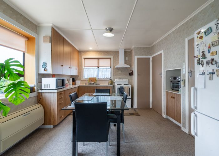  at 219 Crawford Street, Glengarry, Invercargill