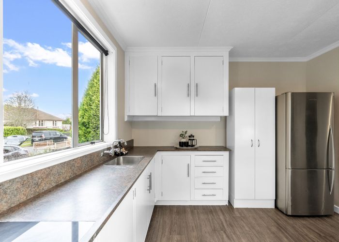  at 54 Lithgow Place West, Glengarry, Invercargill