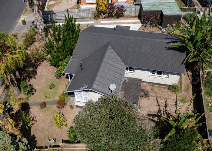  at 4 Magee Place, Chartwell, Hamilton