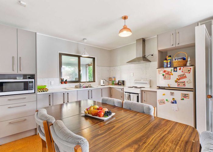  at 2/251 Great South Road, Greenlane, Auckland