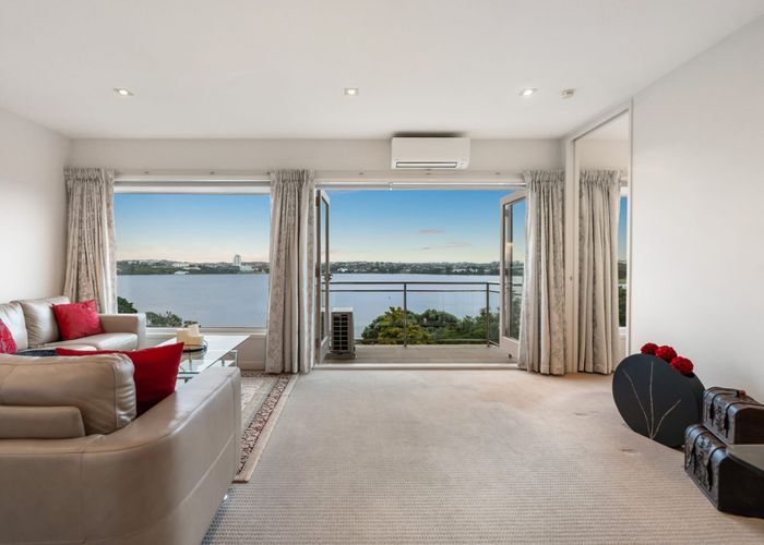  at 5/198 Hurstmere Road, Takapuna, North Shore City, Auckland