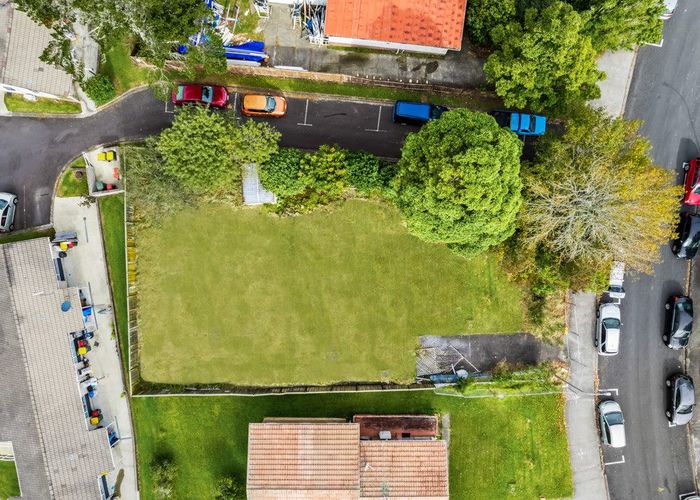  at 14 Cockayne Crescent, Sunnynook, Auckland