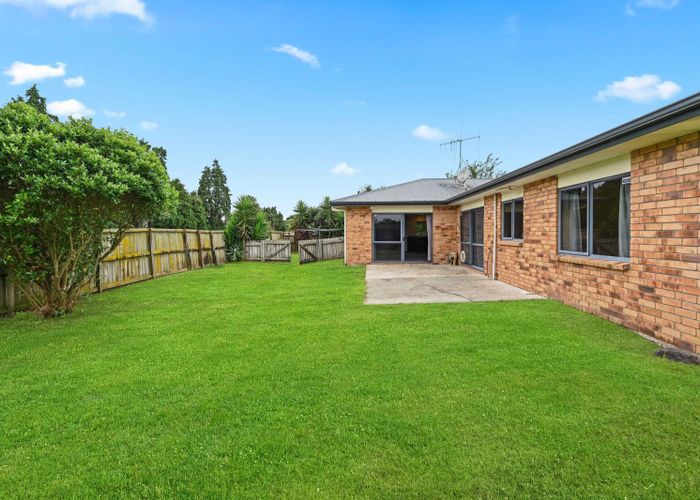  at 14 Corsair Place, Melville, Hamilton