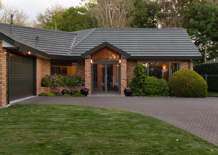  at 45 Canaandale Drive, Flagstaff, Hamilton