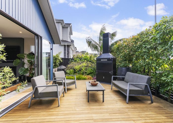  at 2 Tawatawa Street, Long Bay, North Shore City, Auckland