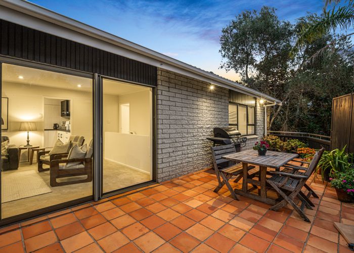  at 9 Karaka Park Place, Glendowie, Auckland