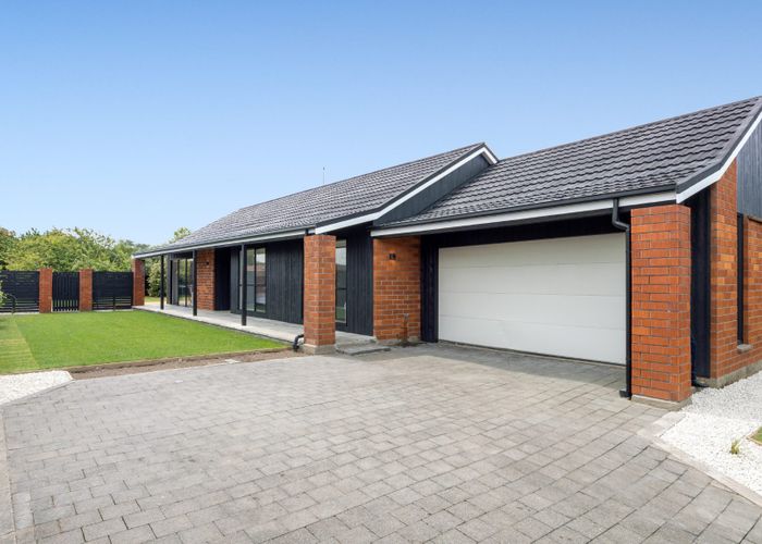  at 16 Heathglen Avenue, Parklands, Christchurch