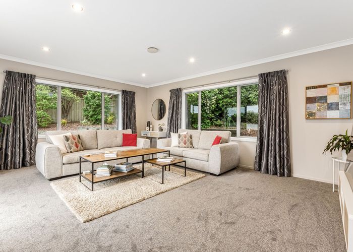  at 4 Peel Lane, Aotea, Porirua, Wellington