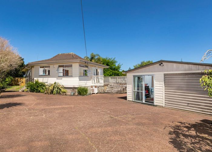  at 91 Sunnyside Road, Sunnyvale, Auckland
