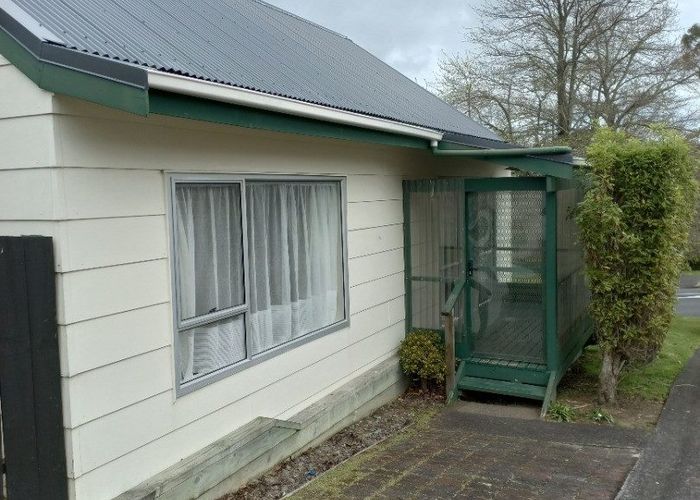  at 72 Vodanovich Road, Te Atatu South, Waitakere City, Auckland