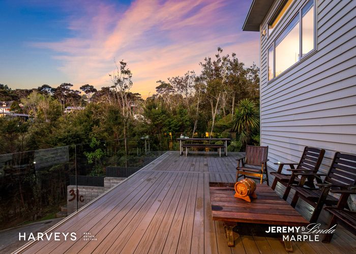  at 31C Woodfern Crescent, Titirangi, Auckland