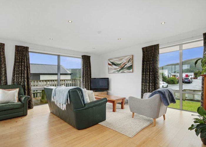  at 11 Otonga Heights, Maungaraki, Lower Hutt, Wellington