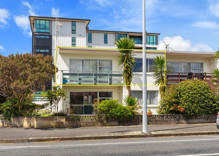  at 2/16 Park Avenue, Takapuna, Auckland