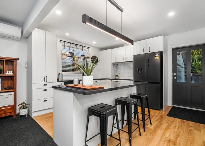  at 11 Medway Street, Richmond, Christchurch City, Canterbury