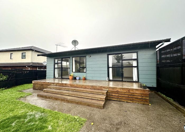  at 19B Glenhaven Place, Te Atatu Peninsula, Waitakere City, Auckland