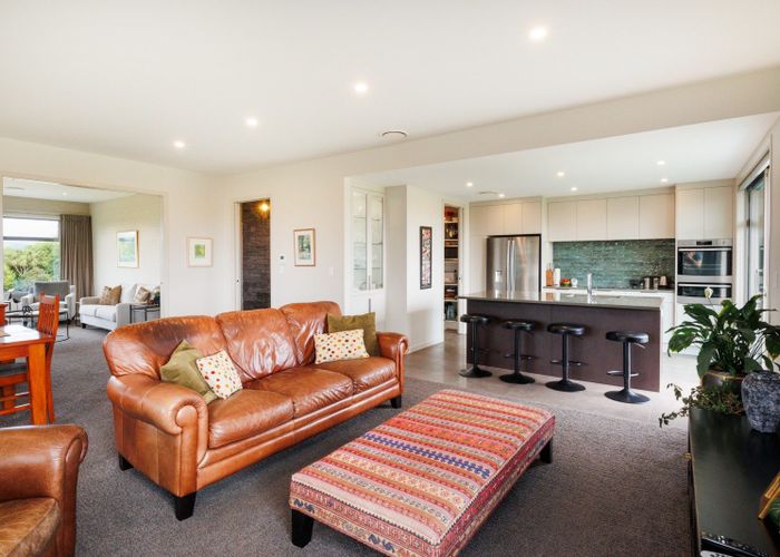  at 20 Loveston Lane, Kelvin Grove, Palmerston North, Manawatu / Whanganui