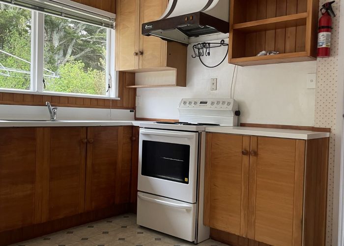  at 70 Mountbatten Avenue, Hillcrest, Auckland