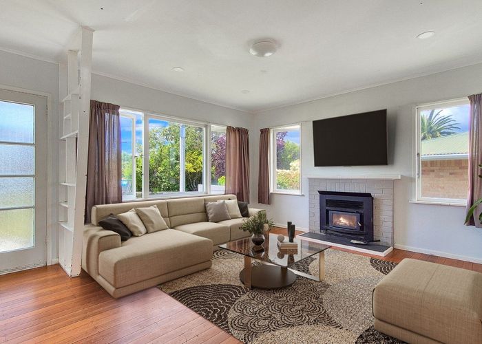  at 16 Roosevelt Road, Western Heights, Rotorua