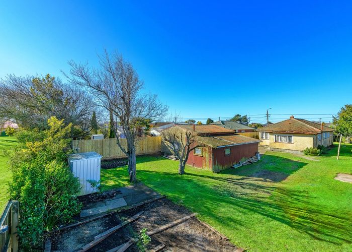  at 253 Bower Avenue, North New Brighton, Christchurch City, Canterbury