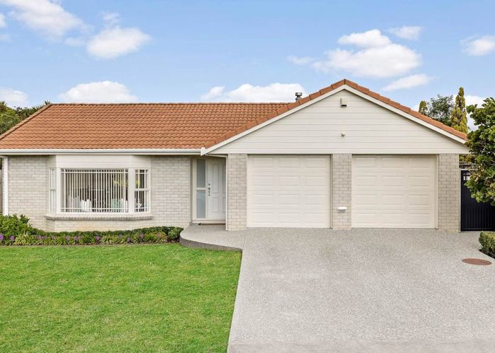  at 33 Matterhorn Crescent, Northpark, Auckland